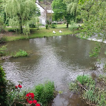 Moulin De Serre 펜션